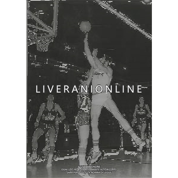 RETROSPETTIVA BOB LIENHARD BASKET NELLA FOTO BOB LIENHARD AG ALDO LIVERANI SAS