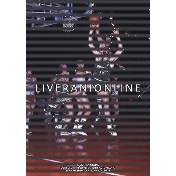 RETROSPETTIVA BOB LIENHARD BASKET NELLA FOTO BOB LIENHARD AG ALDO LIVERANI SAS