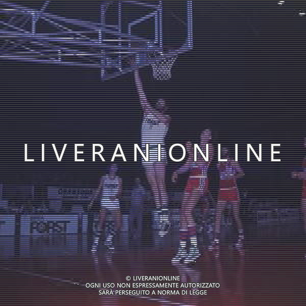 RETROSPETTIVA BOB LIENHARD BASKET NELLA FOTO BOB LIENHARD AG ALDO LIVERANI SAS