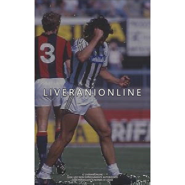 RETROSPETTIVA MASSIMO BARBUTI CALCIATORE NELLA FOTO MASSIMO BARBUTI CON LA MAGLIA DELL\'ASCOLI AG ALDO LIVERANI SAS
