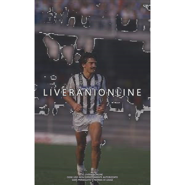 RETROSPETTIVA MASSIMO BARBUTI CALCIATORE NELLA FOTO MASSIMO BARBUTI CON LA MAGLIA DELL\'ASCOLI AG ALDO LIVERANI SAS