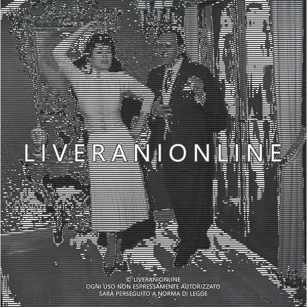 1955 RETROSPETTIVA SILVANA PAMPANINI ATTRICE NELLA FOTO SILVANA PAMPANINI CON IL BALLERINO PEDRO ARMANDARIZ AG ALDO LIVERANI SAS