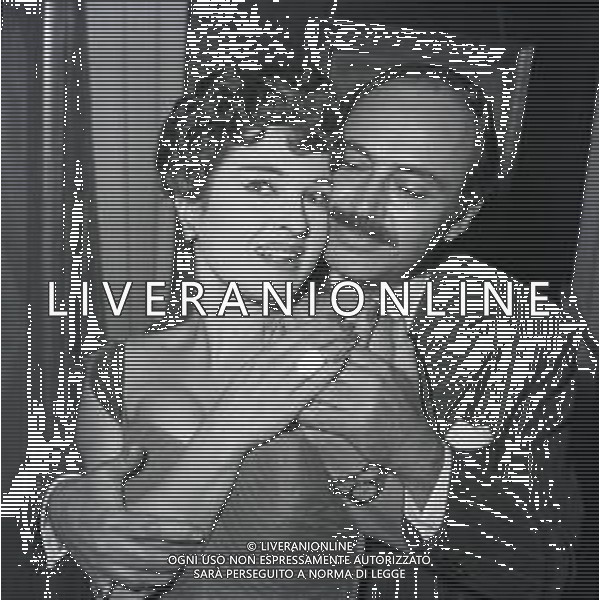 1955 RETROSPETTIVA SILVANA PAMPANINI ATTRICE NELLA FOTO SILVANA PAMPANINI CON IL BALLERINO PEDRO ARMANDARIZ AG ALDO LIVERANI SAS