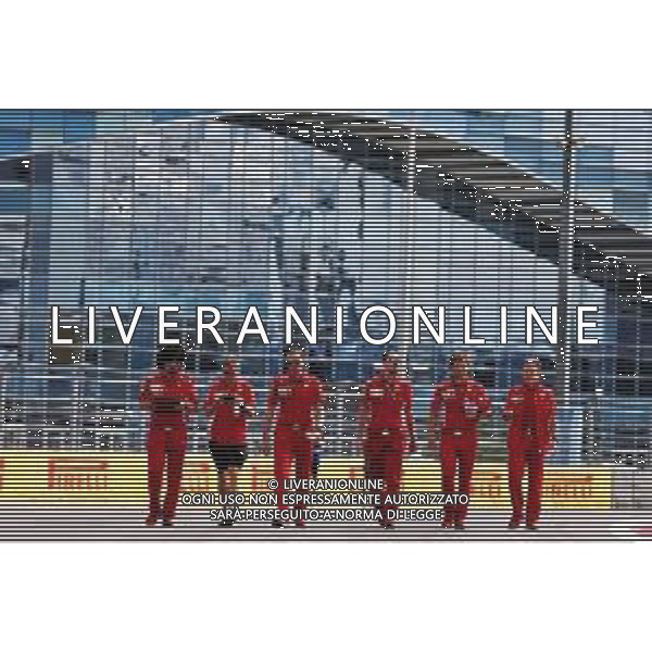 Sebastian Vettel (GER) Ferrari walks the circuit with the team. 27.09.2018. Formula 1 World Championship, Rd 16, Russian Grand Prix, Sochi Autodrom, Sochi, Russia, Preparation Day. AG ALDO LIVERANI SAS-ONLY ITALY