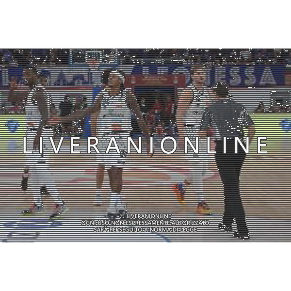 deusione dei giocatori della Germani Basket Brescia ,A|X Armani Exchange Milano - Germani Basket Brescia semifinale di Supercoppa Italiana, Brescia 29 settembre 2018. Ph Fotolive Simone Venezia / AGENZIA ALDO LIVERANI SAS - AX Armani Exchange Milano - Germani Basket Brescia Semifinale di Supercoppa Italiana di basket 2018 al PalaLeonessa di Brescia 29.09.2018