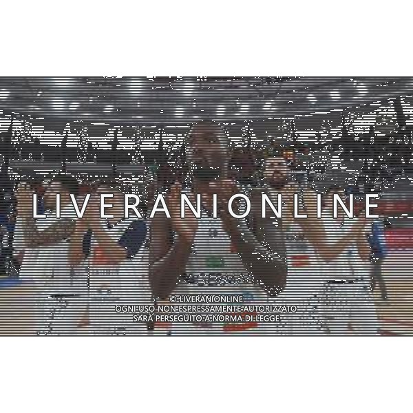 deusione a fine partita dei giocatori della Germani Basket Brescia ,A|X Armani Exchange Milano - Germani Basket Brescia semifinale di Supercoppa Italiana, Brescia 29 settembre 2018. Ph Fotolive Simone Venezia / AGENZIA ALDO LIVERANI SAS - AX Armani Exchange Milano - Germani Basket Brescia Semifinale di Supercoppa Italiana di basket 2018 al PalaLeonessa di Brescia 29.09.2018