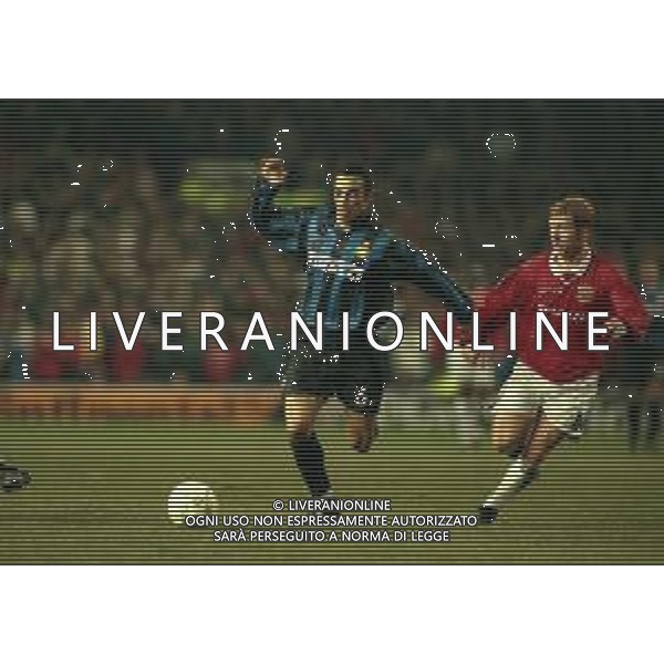 03-03-1999 MANCHESTER. CHAMPIONS LEAGUE MANCHESTER UNITED INTER 2-0 NELLA FOTO Youri Djorkaeff AG ALDO LIVERANI SAS