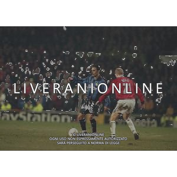 03-03-1999 MANCHESTER. CHAMPIONS LEAGUE MANCHESTER UNITED INTER 2-0 NELLA FOTO Youri Djorkaeff AG ALDO LIVERANI SAS