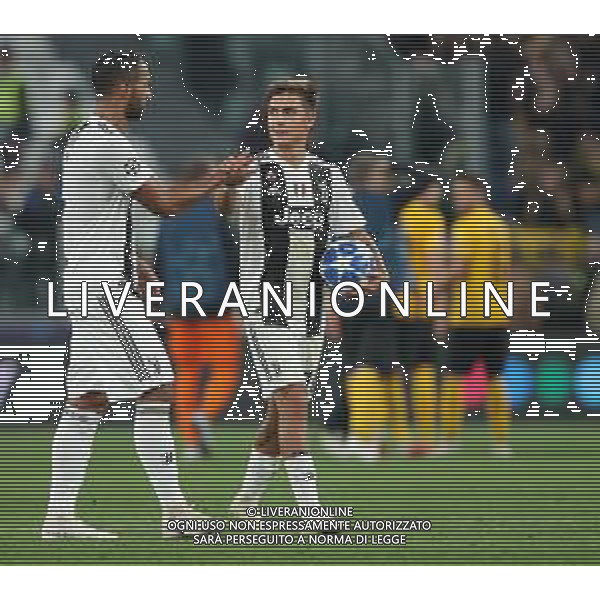 UEFA Champions League 2018/2019 Group Stage H Torino - 02.10.2018 Juventus-Young Boys Bern Nella Foto: Medhi Benatia e paulo dybala a fine gara con il pallone della partita per i tre gol segnati /Ph.Vitez-Ag. Aldo Liverani