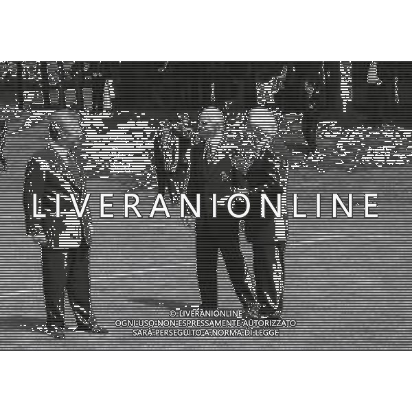1994 MILANELLO FOTO UFFICIALE NAZIONALE ITALIANA PRIMA DEI MONDIALI USA 94 NELLA FOTO GIORGIO ARMANI E ANTONIO MATARRESE E ARRIGO SACCHI AG ALDO LIVERANI SAS