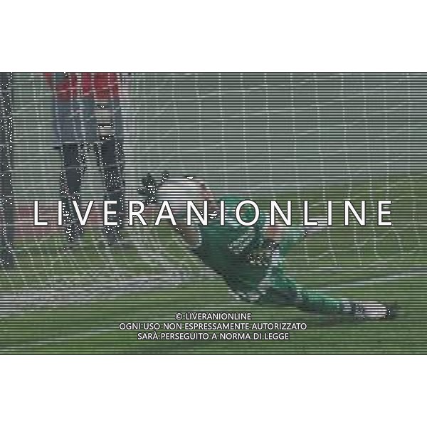 IMOLA 10 10 2018 COPPA ITALIA IMOLESE CALCIO-PISTOIESE NELLA FOTO RIGORE PARATO DA CRISANTO LORENZO PISTOIESE FOTO GIANNI SANNA-AG ALDO LIVERANI SAS