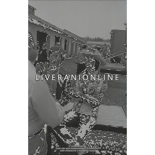 1970-1975 RETROSPETTIVA ARTURO MERZARIO PILOTA NELLA FOTO ARTURO MERZARIO AG ALDO LIVERANI SAS