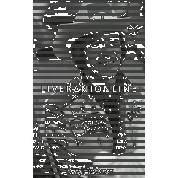 1970-1975 RETROSPETTIVA ARTURO MERZARIO PILOTA NELLA FOTO ARTURO MERZARIO AG ALDO LIVERANI SAS