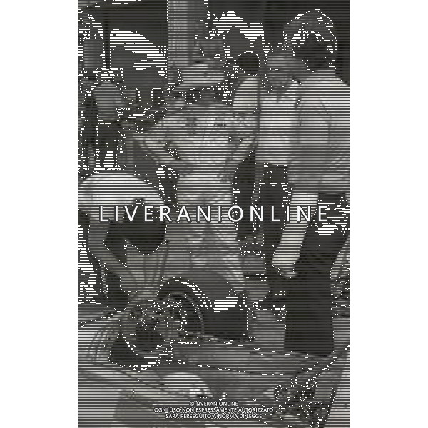 1970-1975 RETROSPETTIVA ARTURO MERZARIO PILOTA NELLA FOTO ARTURO MERZARIO AG ALDO LIVERANI SAS