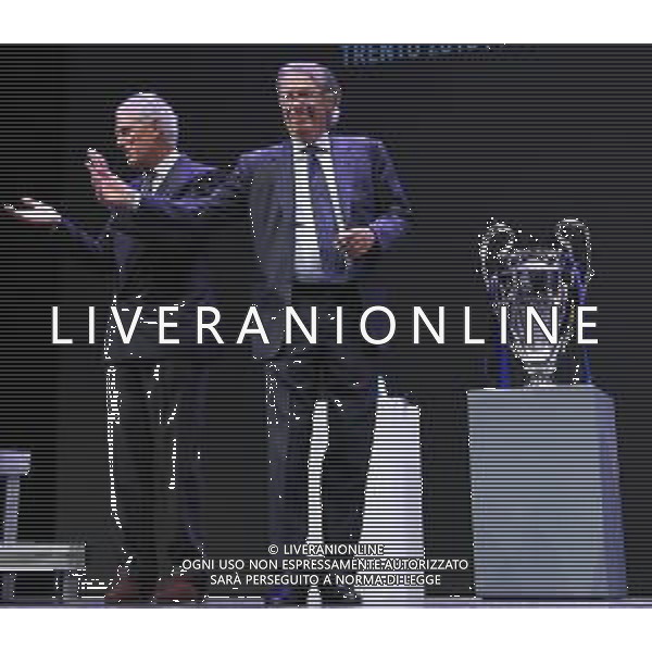 Festival dello Sport Trento 2018 Trento - 12.10.2018 Nella Foto:L’ Inter del Triplete - Enrico Mentana - Andrea Elefante - Massimo Moratti - Tronchetti Provera - Marco Branca - Javier Zanetti - Diego Milito - Julio Cesar - marco Materazzi - Maicon - Orlandoni - Francesco Toldo /Ph.Vitez-Ag. Aldo Liverani
