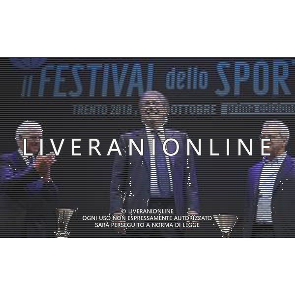 Festival dello Sport Trento 2018 Trento - 12.10.2018 Nella Foto:L’ Inter del Triplete - Enrico Mentana - Andrea Elefante - Massimo Moratti - Tronchetti Provera - Marco Branca - Javier Zanetti - Diego Milito - Julio Cesar - marco Materazzi - Maicon - Orlandoni - Francesco Toldo /Ph.Vitez-Ag. Aldo Liverani