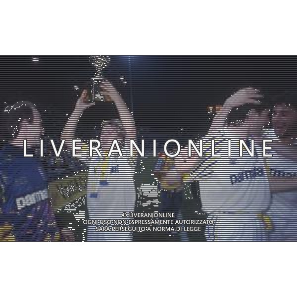 RETROSPETTIVA THOMAS BROLIN CALCIATORE NELLA FOTO THOMAS BROLIN CON LA MAGLIA DEL PARMA CALCIO VINCE LA COPPA ITALIA AG ALDO LIVERANI SAS