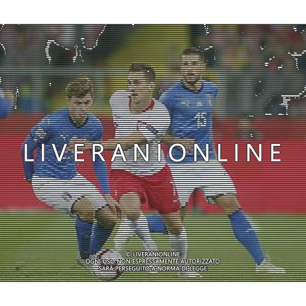 CHORZOW STADION SLASKI 14.10.2018 LIGA NARODOW PILKA NOZNA POLSKA (BIALE) - WLOCHY () NZ Nicola Barella , Arkadiusz Milik , Cristiano Biraghi . FOT TOMASZ WANTULA / NEWSPIX.PL CHORZOW 14.10.2018 FOOTBALL MEN\'S LEAGUE OF NATIONS POLAND - ITALY TOMASZ WANTULA / NEWSPIX.PL --- Newspix.pl / AGENZIA ALDO LIVERANI SAS - ITALY ONLY EDITORIAL USE ONLY - Polonia - Italia UEFA Nations League 14.10.2018