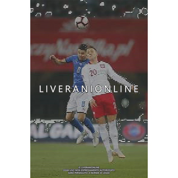 CHORZOW STADION SLASKI 14.10.2018 LIGA NARODOW PILKA NOZNA POLSKA (BIALO-CZERWONE) - WLOCHY (NIEBIESKO-BIALE) NZ Jorginho , Piotr Zielinski . FOT TOMASZ WANTULA / NEWSPIX.PL CHORZOW 14.10.2018 FOOTBALL MEN\'S LEAGUE OF NATIONS POLAND - ITALY TOMASZ WANTULA / NEWSPIX.PL --- Newspix.pl / AGENZIA ALDO LIVERANI SAS - ITALY ONLY EDITORIAL USE ONLY - Polonia - Italia UEFA Nations League 14.10.2018