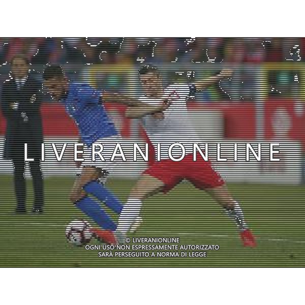 CHORZOW STADION SLASKI 14.10.2018 LIGA NARODOW PILKA NOZNA POLSKA (BIALO-CZERWONE) - WLOCHY (NIEBIESKO-BIALE) NZ Cristiano Biraghi Robert Lewandowski . FOT TOMASZ WANTULA / NEWSPIX.PL CHORZOW 14.10.2018 FOOTBALL MEN\'S LEAGUE OF NATIONS POLAND - ITALY TOMASZ WANTULA / NEWSPIX.PL --- Newspix.pl / AGENZIA ALDO LIVERANI SAS - ITALY ONLY EDITORIAL USE ONLY - Polonia - Italia UEFA Nations League 14.10.2018