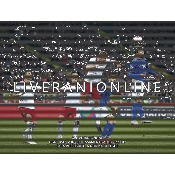 CHORZOW STADION SLASKI 14.10.2018 LIGA NARODOW PILKA NOZNA POLSKA (BIALO-CZERWONE) - WLOCHY (NIEBIESKO-BIALE) NZ Jan Bednarek , Arkadiusz Milik , Kamil Glik , Leonardo Bonucci , Federico Chiesa . FOT TOMASZ WANTULA / NEWSPIX.PL CHORZOW 14.10.2018 FOOTBALL MEN\'S LEAGUE OF NATIONS POLAND - ITALY TOMASZ WANTULA / NEWSPIX.PL --- Newspix.pl / AGENZIA ALDO LIVERANI SAS - ITALY ONLY EDITORIAL USE ONLY - Polonia - Italia UEFA Nations League 14.10.2018