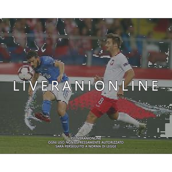 CHORZOW STADION SLASKI 14.10.2018 LIGA NARODOW PILKA NOZNA POLSKA (BIALO-CZERWONE) - WLOCHY (NIEBIESKO-BIALE) NZ Alessandro Florenzi , Karol Linetty . FOT TOMASZ WANTULA / NEWSPIX.PL CHORZOW 14.10.2018 FOOTBALL MEN\'S LEAGUE OF NATIONS POLAND - ITALY TOMASZ WANTULA / NEWSPIX.PL --- Newspix.pl / AGENZIA ALDO LIVERANI SAS - ITALY ONLY EDITORIAL USE ONLY - Polonia - Italia UEFA Nations League 14.10.2018