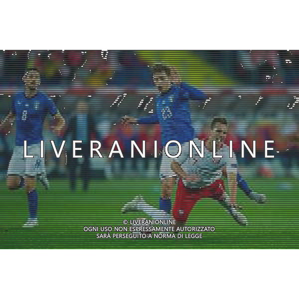 14.10.2018 CHORZOW - KATOWICE, STADION SLASKI (KATOWICE, POLAND SILESIA STADIUM) PILKA NOZNA (FOOTBALL) LIGA NARODOW UEFA (UEFA NATIONAL LEAGUE) MECZ POLSKA - WLOCHY ( GAME POLAND - ITALY ) NZ ARKADIUSZ MILIK NICOLO BARELLA FOTO LUKASZ SKWIOT/CYFRASPORT / NEWSPIX.PL --- Newspix.pl / AGENZIA ALDO LIVERANI SAS - ITALY ONLY EDITORIAL USE ONLY - Polonia - Italia UEFA Nations League 14.10.2018