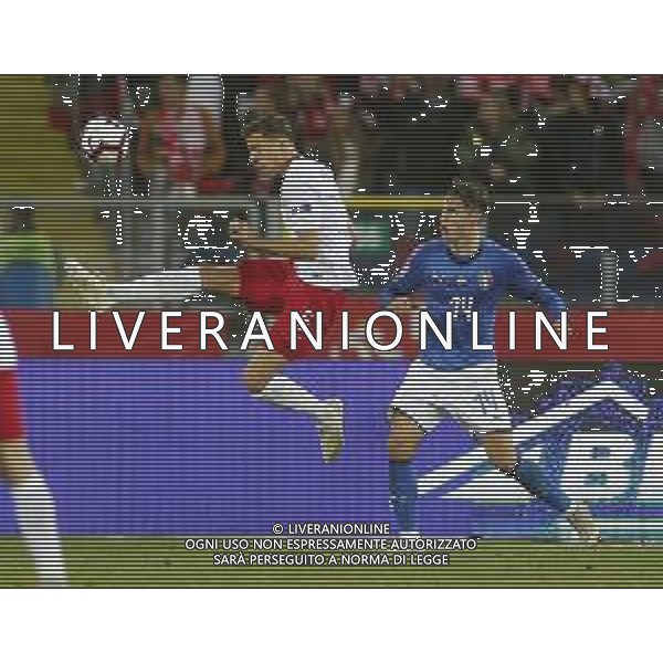 CHORZOW STADION SLASKI 14.10.2018 LIGA NARODOW PILKA NOZNA POLSKA (BIALO-CZERWONE) - WLOCHY (NIEBIESKO-BIALE) NZ Jan Bednarek , Federico Chiesa . FOT TOMASZ WANTULA / NEWSPIX.PL CHORZOW 14.10.2018 FOOTBALL MEN\'S LEAGUE OF NATIONS POLAND - ITALY TOMASZ WANTULA / NEWSPIX.PL --- Newspix.pl / AGENZIA ALDO LIVERANI SAS - ITALY ONLY EDITORIAL USE ONLY - Polonia - Italia UEFA Nations League 14.10.2018