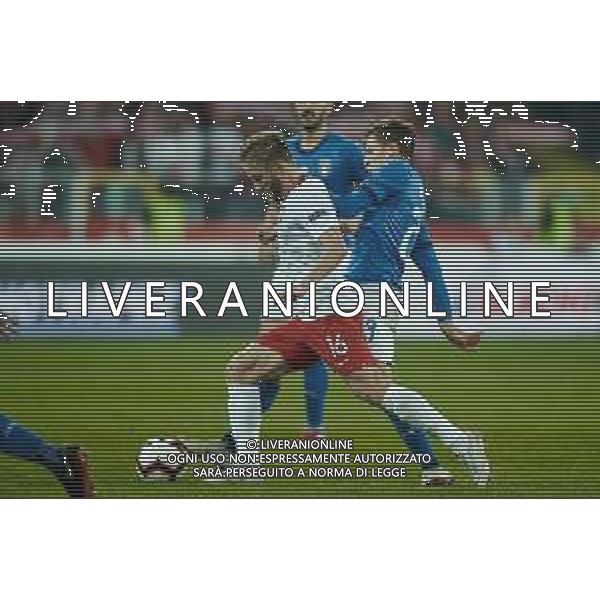 14.10.2018 CHORZOW - KATOWICE, STADION SLASKI (KATOWICE, POLAND SILESIA STADIUM) PILKA NOZNA (FOOTBALL) LIGA NARODOW UEFA (UEFA NATIONAL LEAGUE) MECZ POLSKA - WLOCHY ( GAME POLAND - ITALY ) NZ. JAKUB BLASZCZYKOWSKI, NICOLO BARELLA FOTO RADOSLAW JOZWIAK / CYFRASPORT / NEWSPIX.PL --- Newspix.pl / AGENZIA ALDO LIVERANI SAS - ITALY ONLY EDITORIAL USE ONLY - Polonia - Italia UEFA Nations League 14.10.2018