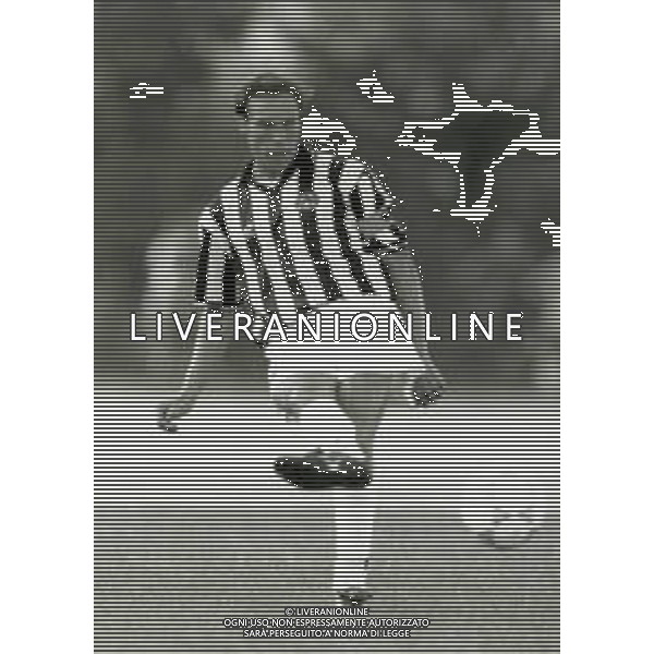 RETROSPETTIVA NESTOR SENSINI CALCIATORE NELLA FOTO NESTOR SENSINI CON LA MAGLIA DELL\'UDINESE AG ALDO LIVERANI SAS