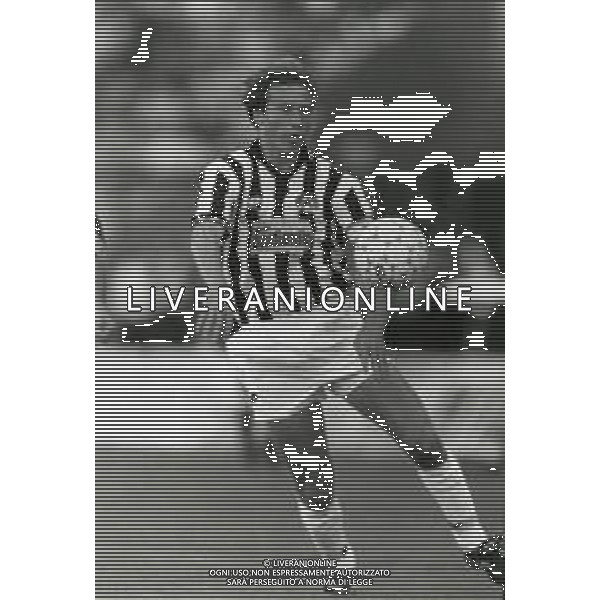 RETROSPETTIVA NESTOR SENSINI CALCIATORE NELLA FOTO NESTOR SENSINI CON LA MAGLIA DELL\'UDINESE AG ALDO LIVERANI SAS