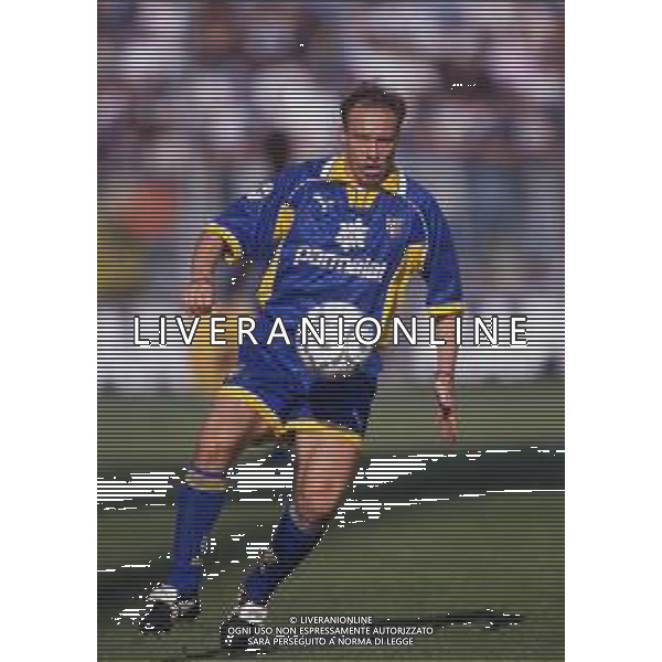 RETROSPETTIVA NESTOR SENSINI CALCIATORE NELLA FOTO NESTOR SENSINI CON LA MAGLIA DEL PARMA AG ALDO LIVERANI SAS