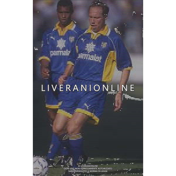 RETROSPETTIVA NESTOR SENSINI CALCIATORE NELLA FOTO NESTOR SENSINI CON LA MAGLIA DEL PARMA AG ALDO LIVERANI SAS