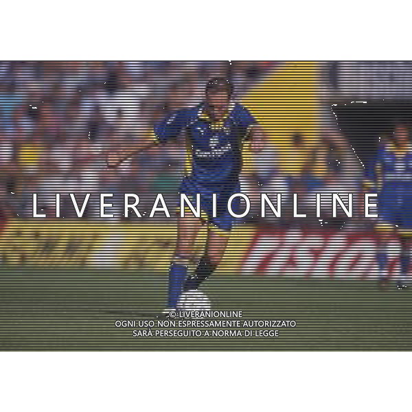 RETROSPETTIVA NESTOR SENSINI CALCIATORE NELLA FOTO NESTOR SENSINI CON LA MAGLIA DEL PARMA AG ALDO LIVERANI SAS