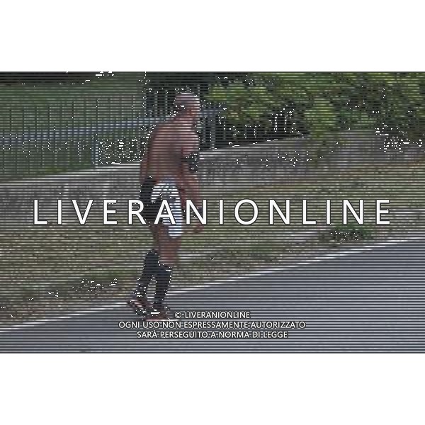 IMOLA 21 10 2018 50∞EDIZIONE DELLA GARA PODISTICA TRE MONTI NELLA FOTO PODISTA IN CIMA AL FRASCINETTO ©SANNA / AGENZIA ALDO LIVERANI SAS