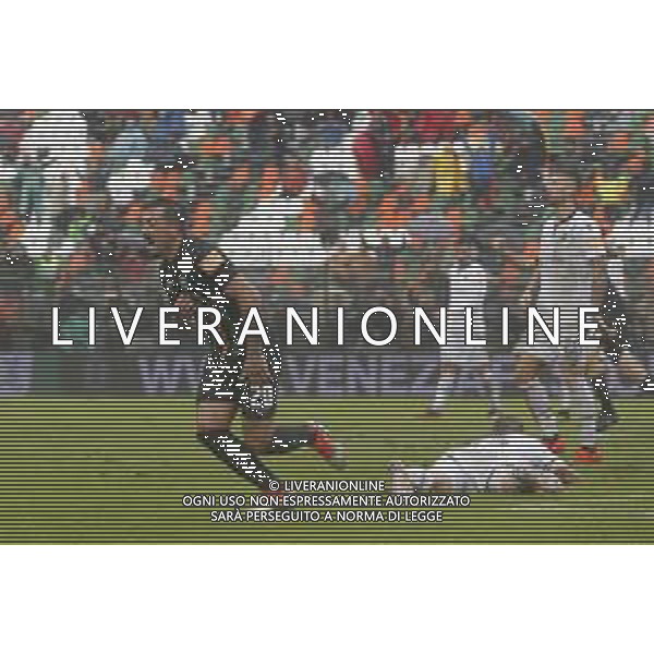 VENEZIA - HELLAS VERONA serie BKT 21/10/2018 nella foto: Esultanza dopo il gol di Di Mariano Francesco (venezia fc) ©Claudio Zamagni/Agenzia Aldo Liverani Di Mariano Francesco (venezia fc) celebrates after scoring a goal during Serie BKT match between Venezia and Hellas Verona at Pier Luigi Penzo Stadium on October 21, 2018 in Venezia, Italy. photo credit by Claudio Zamagni/Aldo Liverani Photo Agency / AGENZIA ALDO LIVERANI SAS