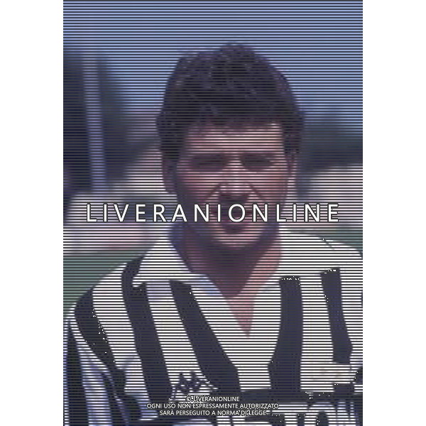 RETROSPETTIVA RUI BARROS CALCIATORE NELLA FOTO RUI BARROS CON LA MAGLIA DELLA JUVENTUS AG ALDO LIVERANI SAS
