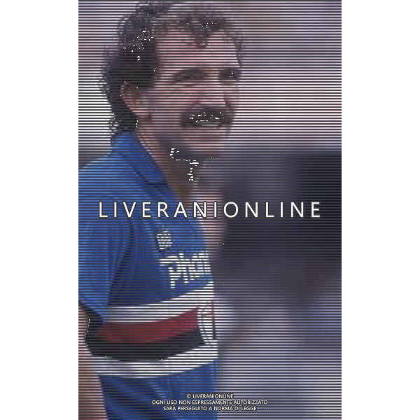 RETROSPETTIVA GRAEME SOUNESS CALCIATORE E ALLENATORE NELLA FOTO GRAEME SOUNESS CON LA MAGLIA DELLA SAMPDORIA AG ALDO LIVERANI SAS