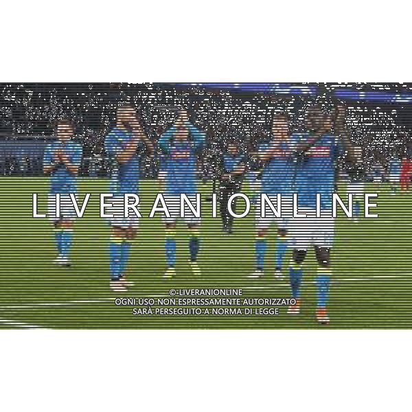 PSG Paris Saint Germain - NAPOLI CHAMPIONS LEAGUE 24.10.2018 NELLA FOTO GIOCATORI DEL NAPOLI A FINE GARA SALUTANO I TIFOSI ©MOSCA/ AGENZIA ALDO LIVERANI SAS
