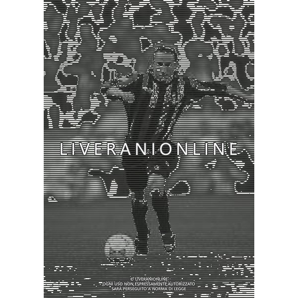 17-03-1993 MILANO CHAMPIONS LEAGUE MILAN PORTO 1-0 NELLA FOTO JEAN PIERRE PAPIN AG ALDO LIVERANI SAS
