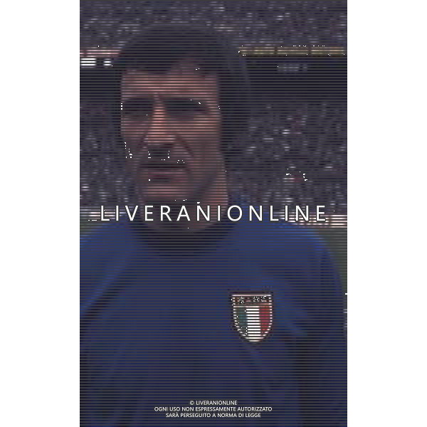 RETROSPETTIVA GIANFRANCO BEDIN CALCIATORE NELLA FOTO GIANFRANCO BEDIN CON LA MAGLIA DELLA NAZIONALE ITALIANA AG ALDO LIVERANI SAS