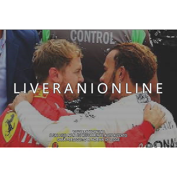 Race winner Lewis Hamilton (GBR) Mercedes AMG F1 celebrates winning the World Championship in parc ferme with Sebastian Vettel (GER) Ferrari. 28.10.2018. Formula 1 World Championship, Rd 19, Mexican Grand Prix, Mexico City, Mexico, Race Day. AG ALDO LIVERANI SAS-ONLY ITALY
