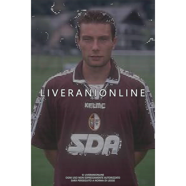 RETROSPETTIVA MASSIMO BRAMBILLA CALCIATORE NELLA FOTO MASSIMO BRAMBILLA CON LA MAGLIA DEL TORINO CALCIO AG ALDO LIVERANI SAS