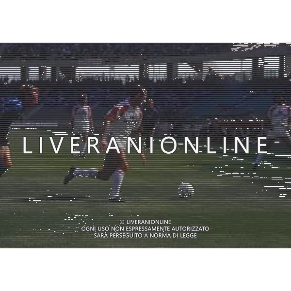 RETROSPETTIVA MASSIMO BRAMBATI CALCIATORE NELLA FOTO BRAMBATI MASSIMO CON LA MAGLIA DEL BARI AG ALDO LIVERANI SAS