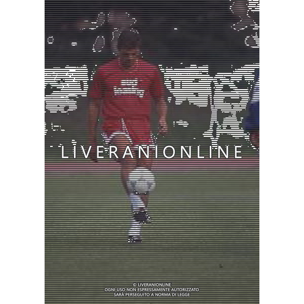 RETROSPETTIVA MASSIMO BRAMBATI CALCIATORE NELLA FOTO BRAMBATI MASSIMO CON LA MAGLIA DEL BARI AG ALDO LIVERANI SAS