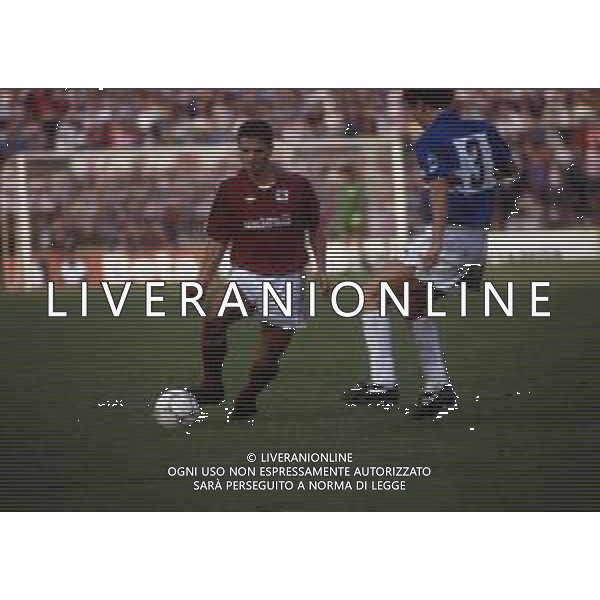RETROSPETTIVA MASSIMO BRAMBATI CALCIATORE NELLA FOTO BRAMBATI MASSIMO CON LA MAGLIA DEL TORINO AG ALDO LIVERANI SAS
