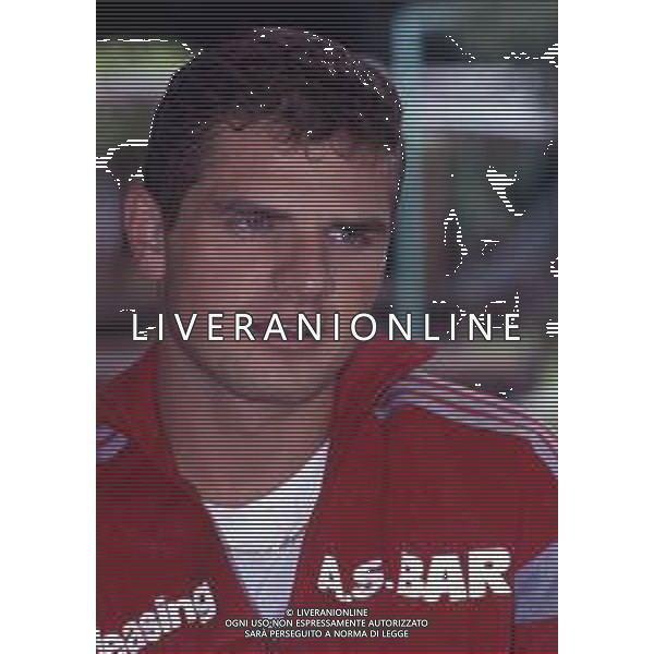 RETROSPETTIVA MASSIMO BRAMBATI CALCIATORE NELLA FOTO BRAMBATI MASSIMO CON LA MAGLIA DEL BARI AG ALDO LIVERANI SAS