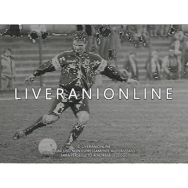 RETROSPETTIVA MASSIMO BRAMBATI CALCIATORE NELLA FOTO BRAMBATI MASSIMO CON LA MAGLIA DEL TORINO AG ALDO LIVERANI SAS