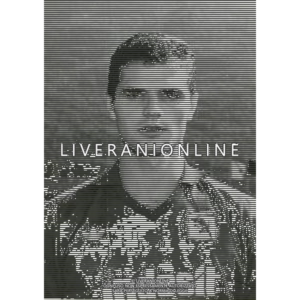 RETROSPETTIVA MASSIMO BRAMBATI CALCIATORE NELLA FOTO BRAMBATI MASSIMO CON LA MAGLIA DEL TORINO AG ALDO LIVERANI SAS