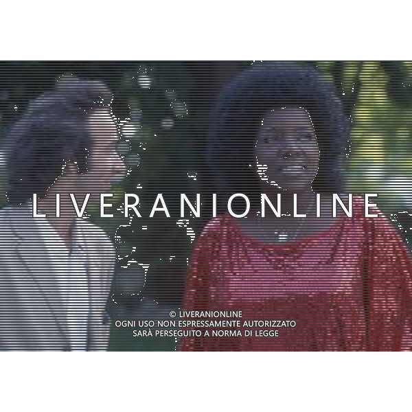 GLORIA GAYNOR, nome d\'arte di Gloria Fowles, Cantante Statunitense - RETROSPETTIVA nella foto con Roberto Benigni © ARCHIVIO / AGENZIA ALDO LIVERANI SAS